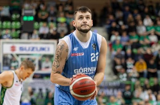 Jogela opuszcza Górnika