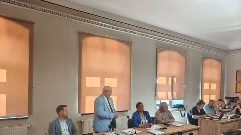 Burmistrz Lipiński z absolutorium