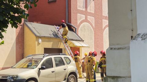 Akcja w Prokuraturze, mężczyzna wyskoczył z okna