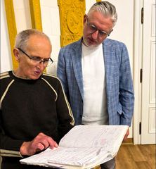 Pan Wiktor wygrał walkę z chorobą, a teraz zbiera wspomnienia z odwiedzonych miejsc