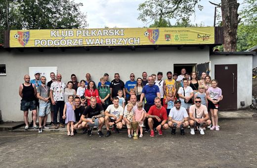 Podgórze Wałbrzych oficjalnie z awansem