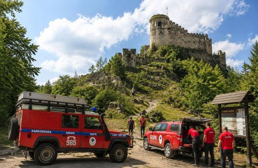 Śmierć turysty na szlaku na Zamek Chojnik