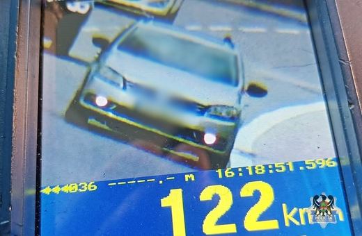 Rozpędzony Czech pożegnał się z "prawkiem"