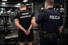 Chciały poćwiczyć z trenerem personalnym, straciły w sumie blisko 2 miliony złotych!