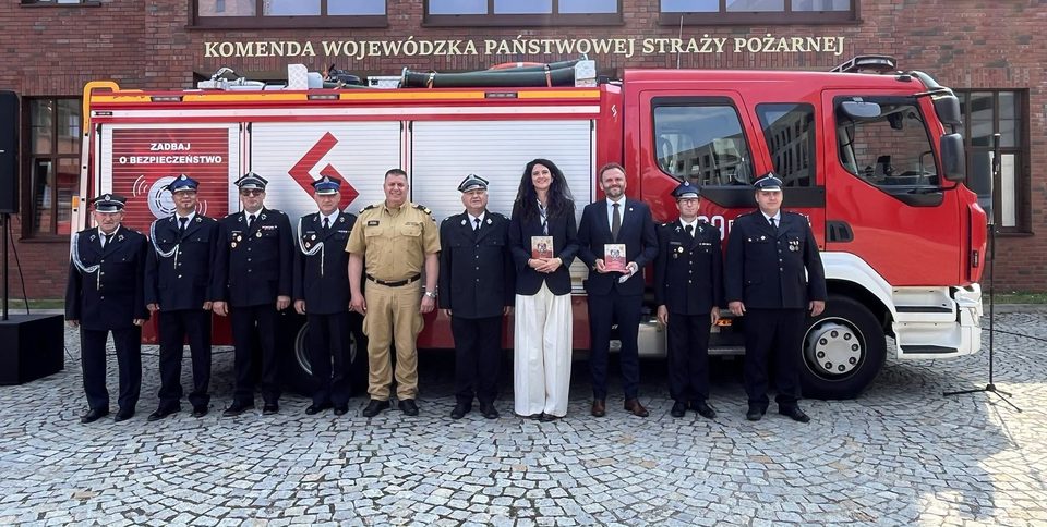 19 jednostek OSP z nowymi samochodami ratowniczo-gaśniczymi