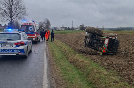 Tragiczny wypadek. Zginął mężczyzna przygnieciony przez ciągnik rolniczy!