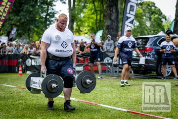 Pokaz siły i olbrzymie ciężary. Strongmeni z wizytą na święcie miasta