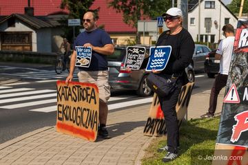 Protest w obronie Bobru. Kierowcy stali w kilometrowych korkach, nie wiedząc dlaczego