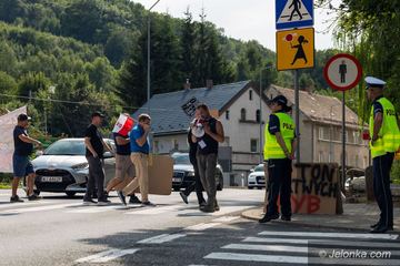 Protest w obronie Bobru. Kierowcy stali w kilometrowych korkach, nie wiedząc dlaczego