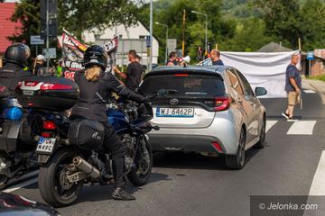 Protest w obronie Bobru. Kierowcy stali w kilometrowych korkach, nie wiedząc dlaczego