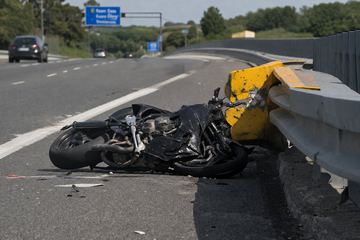 Motocykliści idą na wojnę, domagając się zmian przepisów