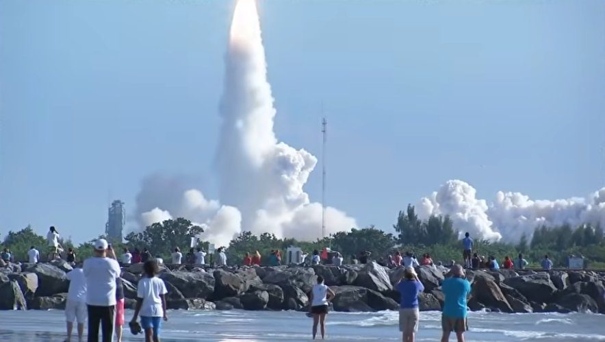 Jak wyobrażano sobie lot na Księżyc przed NASA?