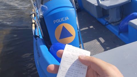 Szczyt głupoty na Bukówce. Pijany ojciec zabrał dzieci na wodną wycieczkę