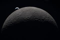 fot. NASA / Public domain (zdjęcie wykonane przez załogę Artemis II, 6 kwietnia 2026 r.).