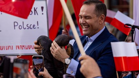 Kontynuują śledztwo w sprawie możliwego zamachu na obecnego prezydenta Nawrockiego