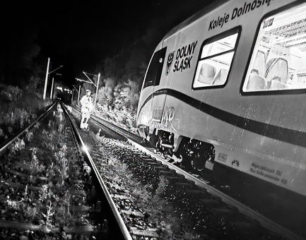 Tragedia na torach. Mężczyzna wtargnął pod pociąg!