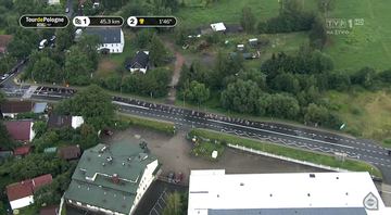 Kraksa podczas Tour de Pologne przed Piechowicami: ok. 20 kolarzy na trasie