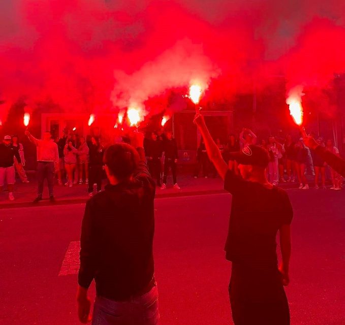 Koledzy udzielają wsparcia 15-letniemu Kacprowi walczącemu o życie po ataku nożownika!