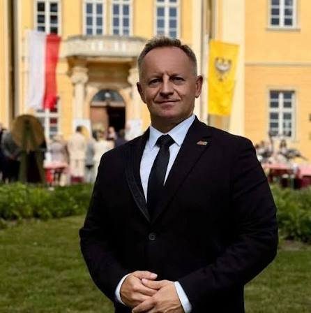 Huber Papaj odwołany ze stanowiska KARR. Jest nowa rada nadzorcza