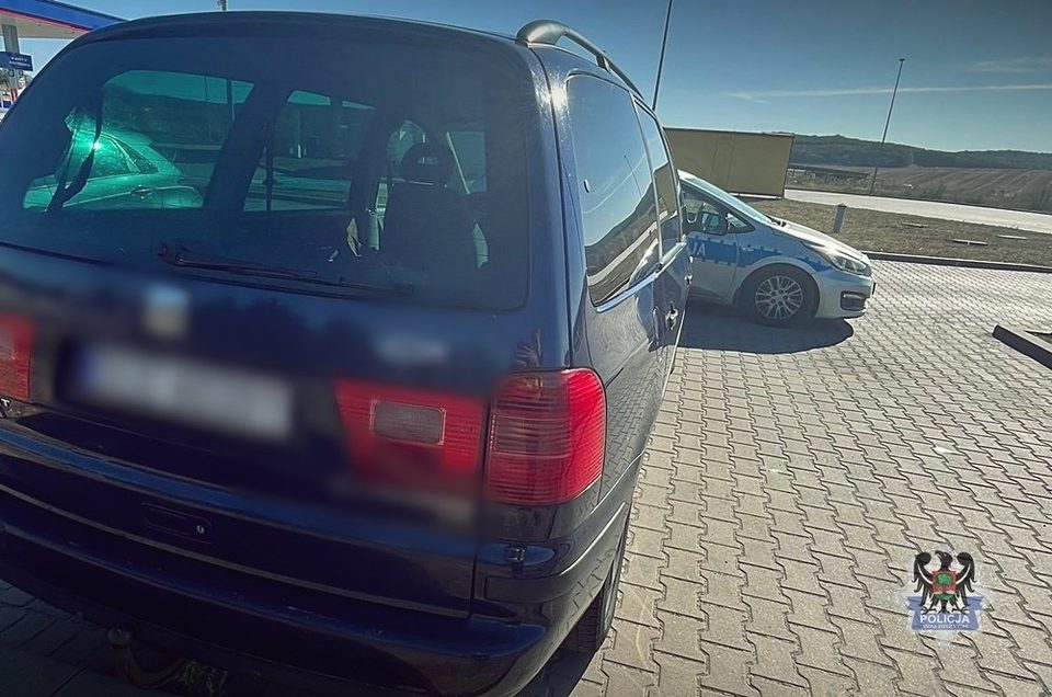 Wpadł na "ekspresówce" z trzema sądowymi zakazami