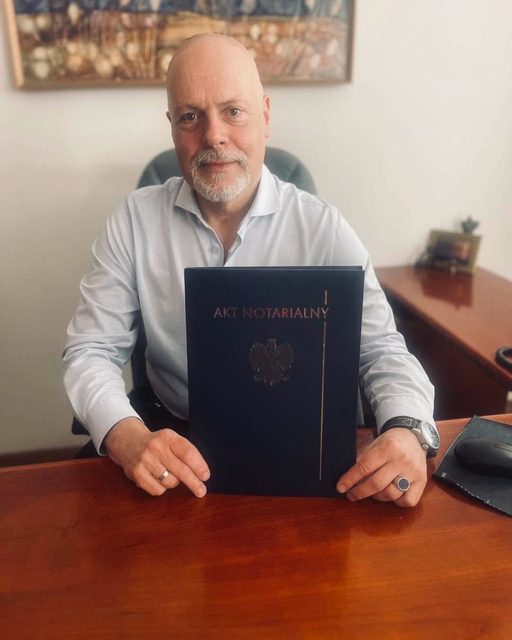 Popularny pisarz Marek Krajewski ma już swój adres w Wałbrzychu