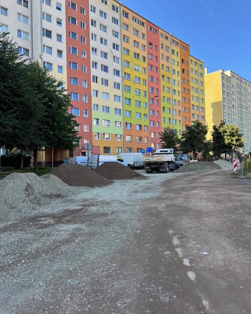 Praca na Podzamczu wre