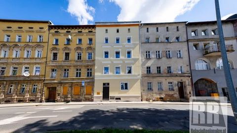 Kolejne elewacje zmieniły swoje oblicze