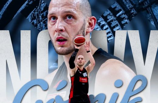 Setki spekulacji i komentarzy stały się prawdą. Nowakowski w Górniku