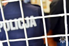 49-latek za kratkami, grożą mu 3 lata