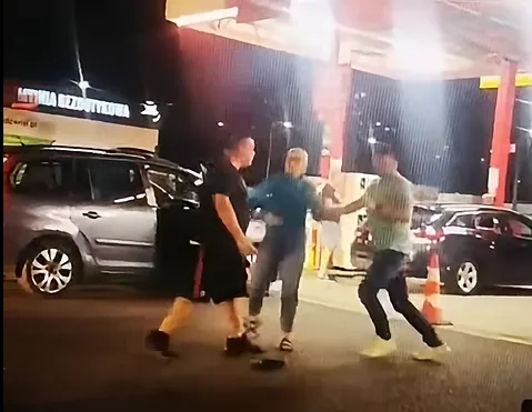 Poniedziałkowego ciśnienia na stacjach paliw nie wytrzymali też policjanci?