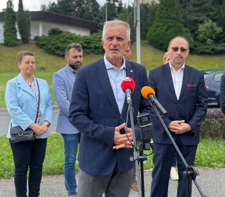 Ma być jaśniej na Podzamczu