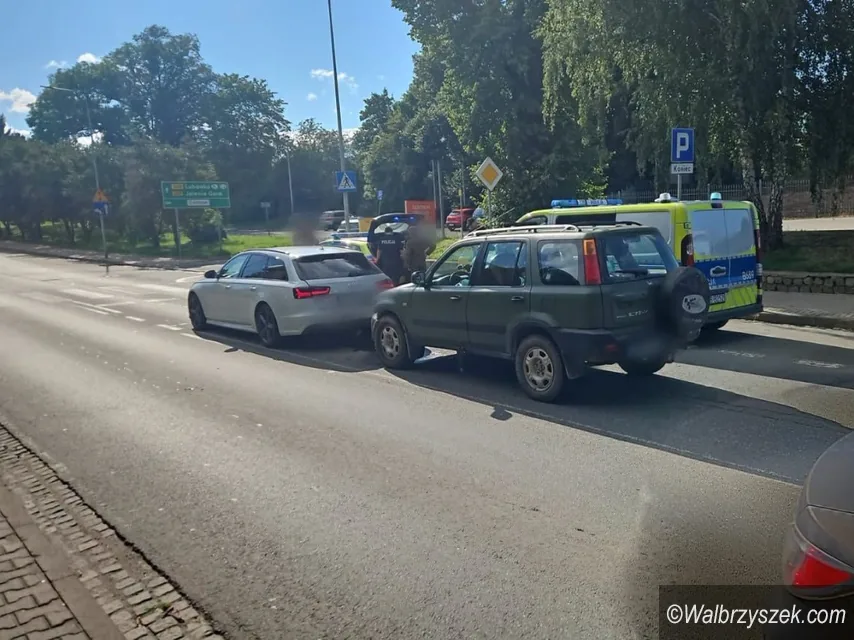 Kolizja przed przejściem dla pieszych
