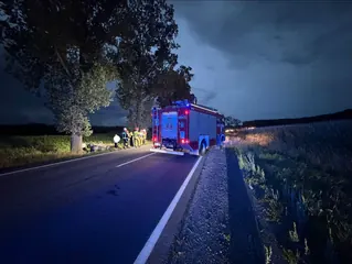 Groźny wypadek zakończony dachowaniem