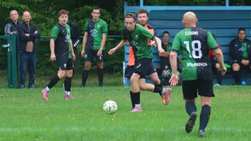 A-klasowe derby miasta dla Czarnych [DUŻO ZDJĘĆ]
