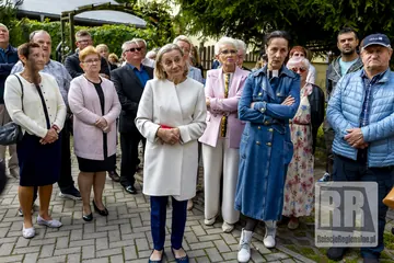 Stoją "murem" za proboszczem