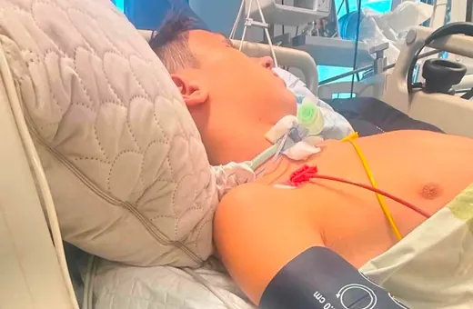 Kacper przeżył atak nożownika. Teraz walczy o powrót do pełnej sprawności