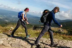 Aż 200 osób zrezygnowało po drodze - 140 km do przejścia to morderczy dystans - VIDEO