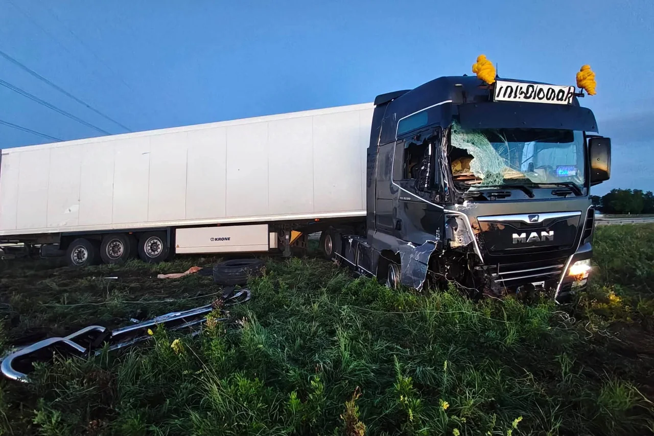 Chwile grozy na A4: Nocny wypadek z udziałem ciągnika i pokjazdu dostawczego