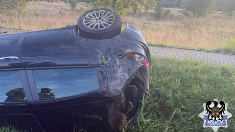 Straciła panowanie nad autem i dachowała