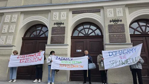 To nie koniec, protest będzie kontynuowany. Parafianie po spotkaniu z biskupem