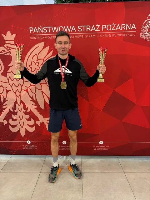 Nasz strażak na podium morderczego biegu!