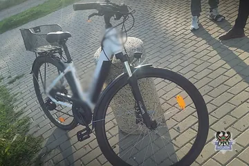 74-letnia rowerzystka potrącona na Podzamczu
