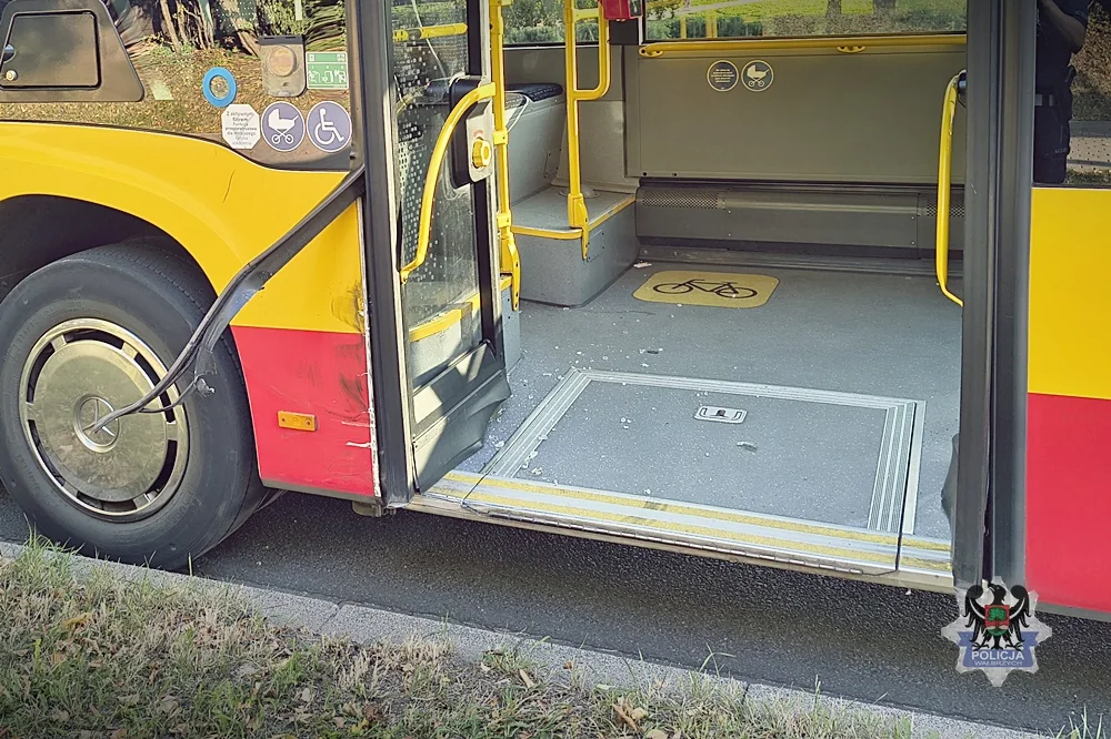 Miała blisko 3,5 promila, uderzyła w autobus!