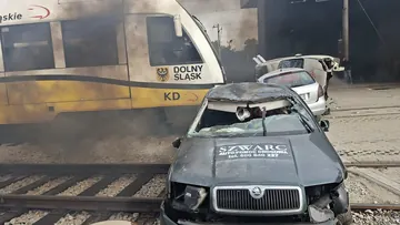 Wypadek na przejeździe kolejowym - w akcji ponad setka strażaków!