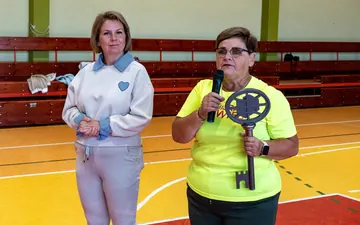 Bawią się seniorzy w Mieroszowie
