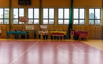 Bawią się seniorzy w Mieroszowie
