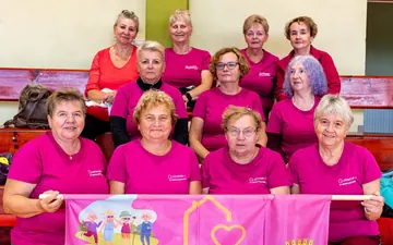 Bawią się seniorzy w Mieroszowie