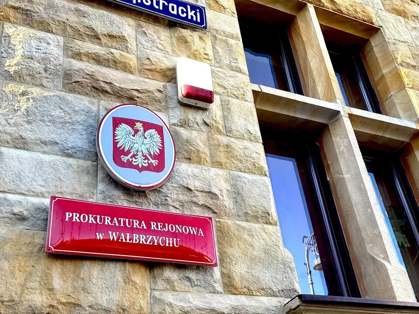 Posłowie i senatorowie interweniują w sprawie Zoo Łączna