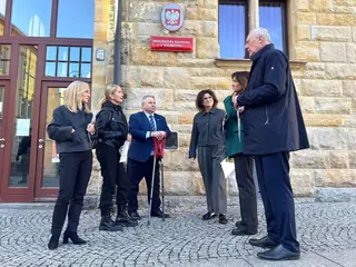 Posłowie i senatorowie interweniują w sprawie Zoo Łączna