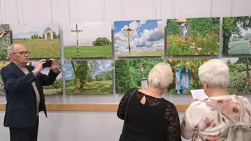 Wernisaż był opowieścią o wierze, tradycji, przemijaniu i ludzkiej pamięci [ZDJĘCIA]